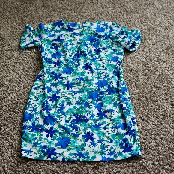 Calvin Klein Dresses & Skirts - Calvin Klein Green Blue Floral Scuba Sheath Dress Bell Sleeve 14